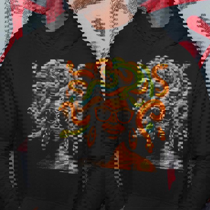 アフロ ブラック メラニン スキントーン メデューサ ヘビ ヘアスタイル パーカー 面白い贈り物