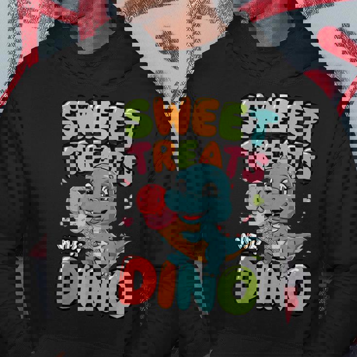 カラフル スイート おやつ 恐竜 かわいい 恐竜 デザート アイスクリーム パーカー 面白い贈り物