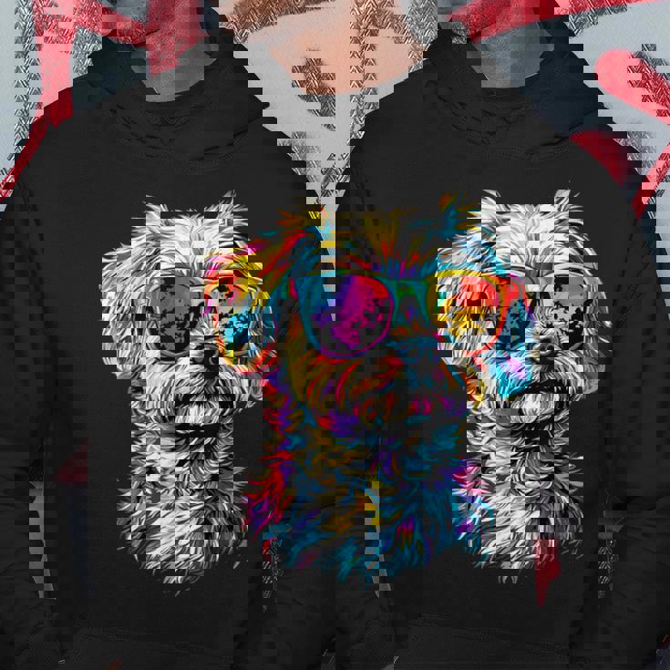 サングラスをかけたマルチーズ マルチーズ犬は甘いマルチーズが大好き パーカー 面白い贈り物