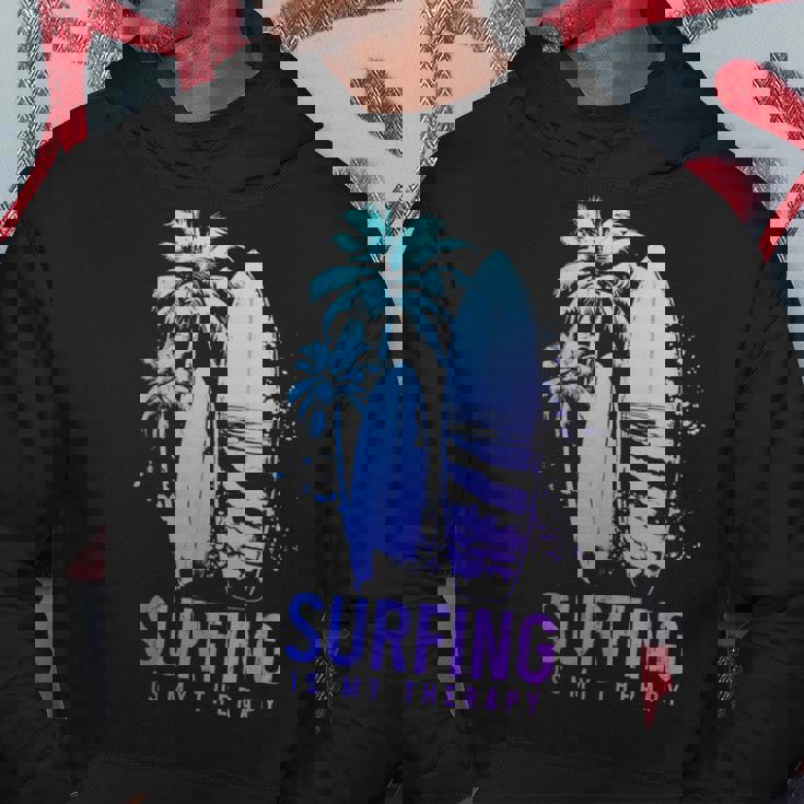 サーフィンセラピー ヴィンテージ サーフボード ヤシの木 ビーチサーファー パーカー 面白い贈り物