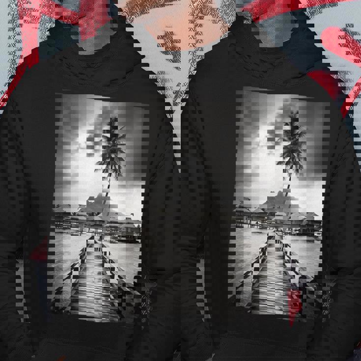 タヒチ州の熱帯小屋のモノクロ写真 パーカー 面白い贈り物