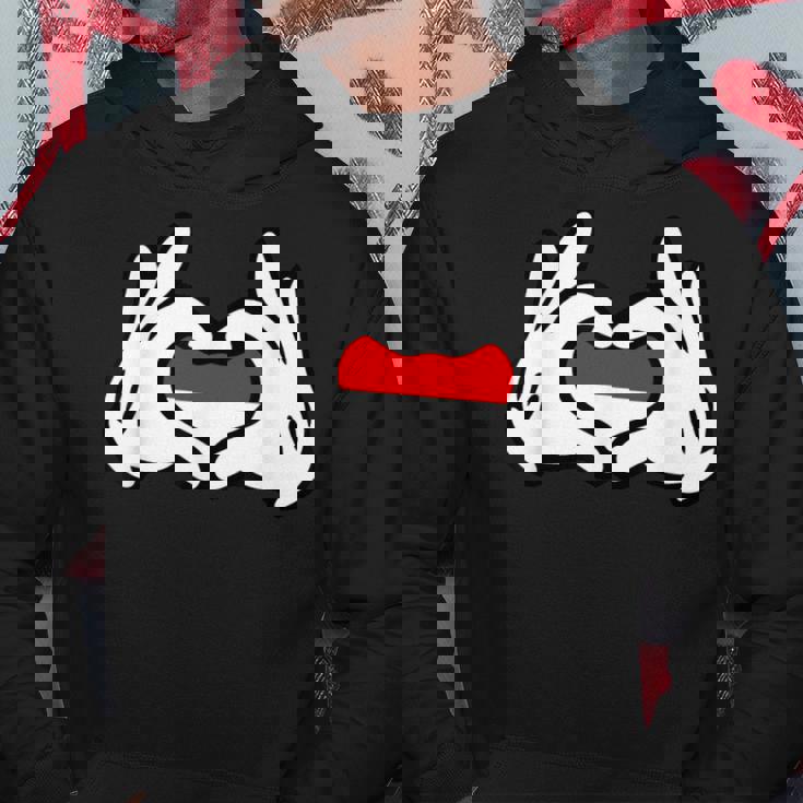 ハートを形作る漫画の手 インドネシア国旗 パーカー 面白い贈り物