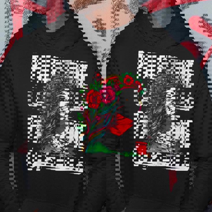 パレスチナのバンダナを持つパレスチナの少女 パレスチナ人 パーカー 面白い贈り物