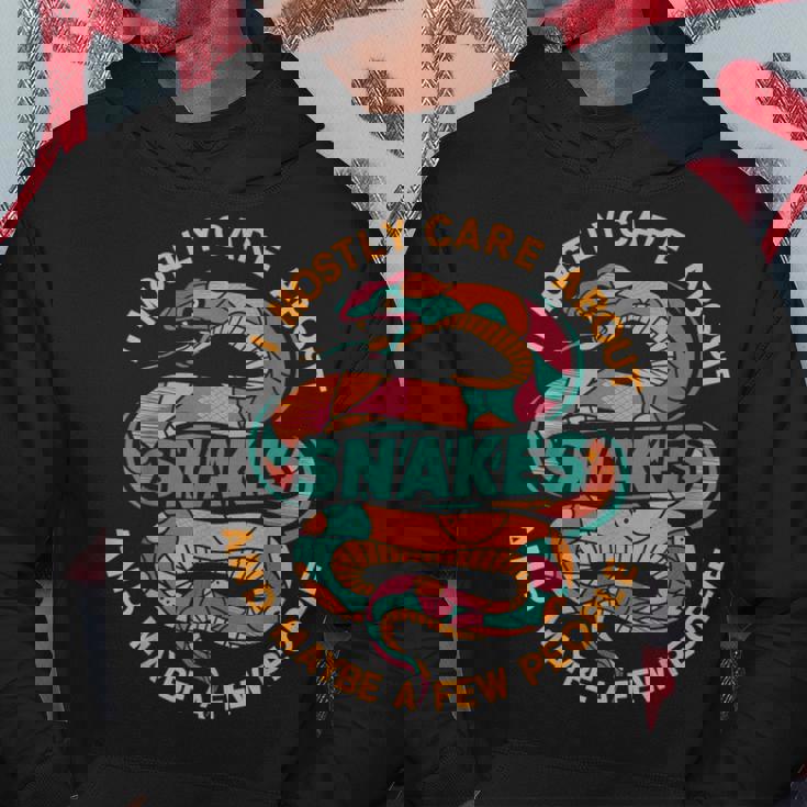 ヘビのお世話 面白い パーカー 面白い贈り物