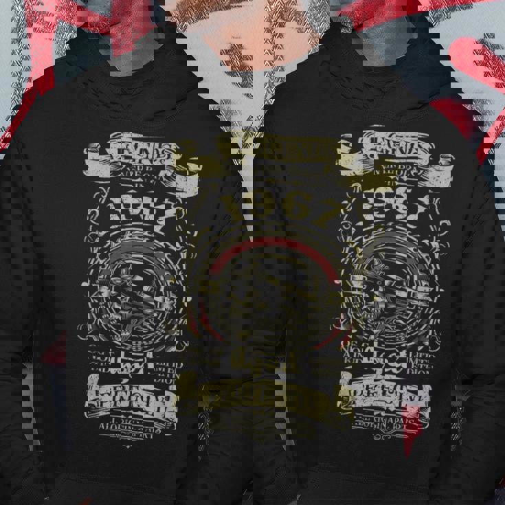 レジェンドは1967年56歳の誕生日のバイカーバイクに生まれました。 パーカー 面白い贈り物