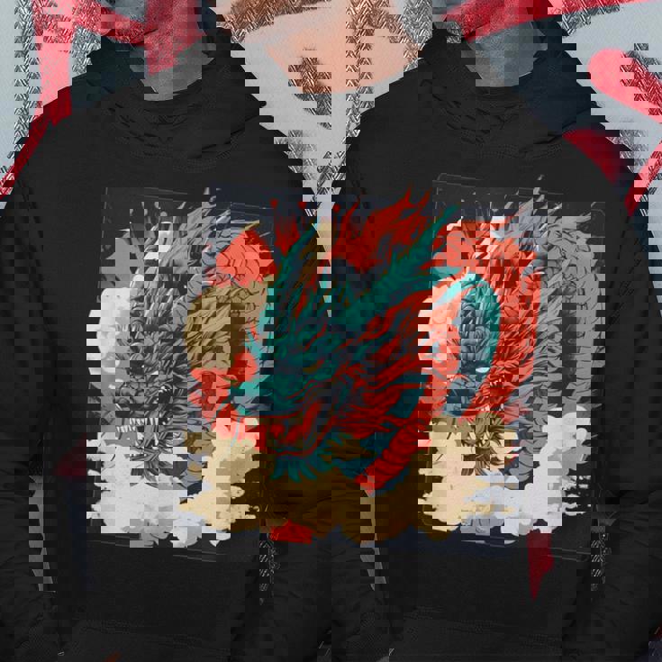 大胆でクールな外観の素晴らしい日本のドラゴン。 パーカー 面白い贈り物