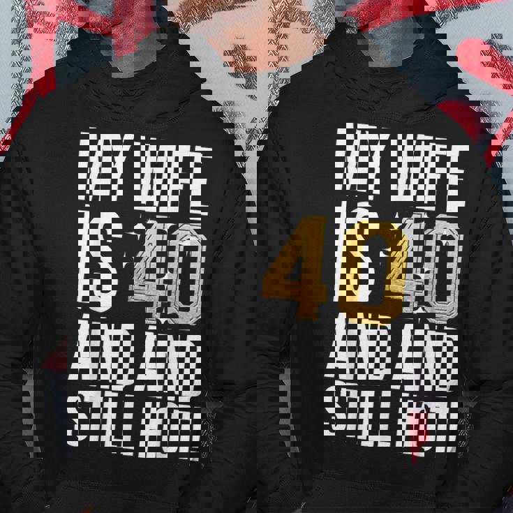 妻 40歳 誕生日プレゼント 妻は40歳でまだ暑い パーカー 面白い贈り物