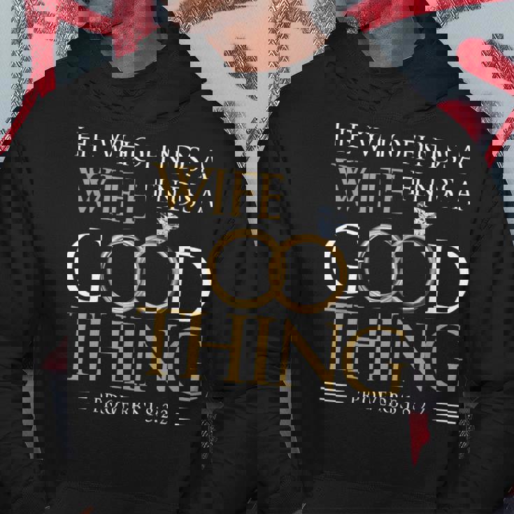 妻を見つけた彼は、良いことを見つける 夫のことわざ 18 22 パーカー 面白い贈り物