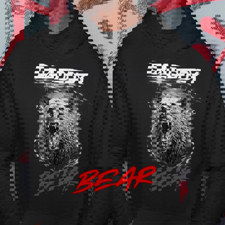 子グマを守る自慢のパパベア パーカー 面白い贈り物