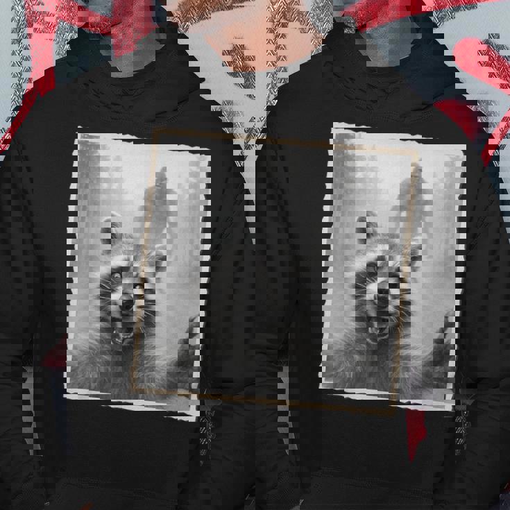 怖いアライグマのセルフィーとビッグフット&面白いサスカッチ。 パーカー 面白い贈り物