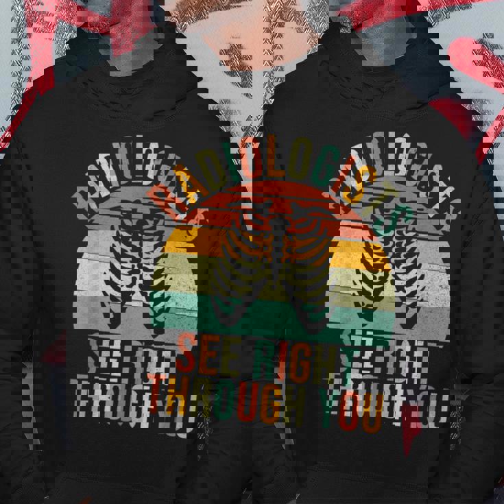 放射線科医があなたを通して見る放射線科 パーカー 面白い贈り物