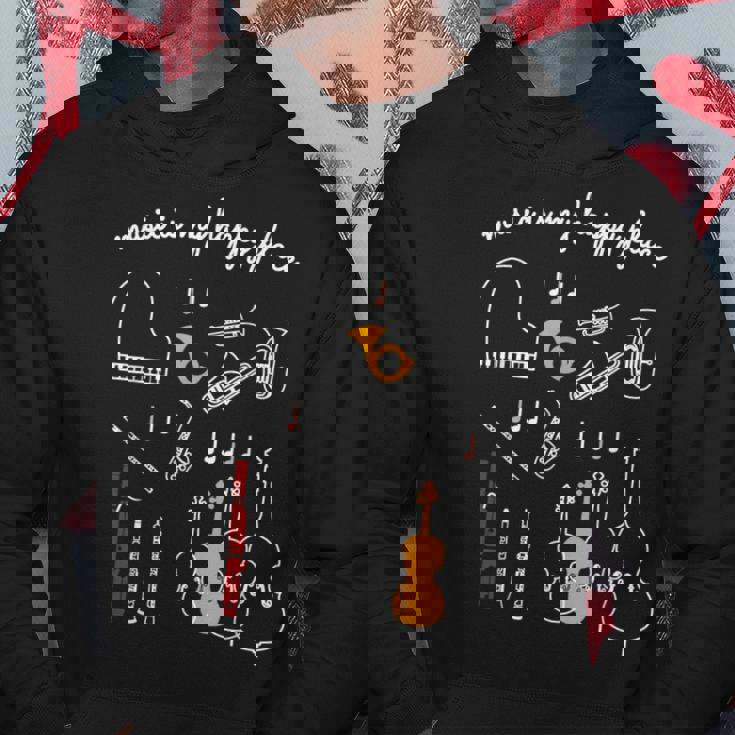 楽器 音楽 ピアノ 管楽器 木管楽器 弦楽器 音符 Music Is My Happy Place パーカー 面白い贈り物