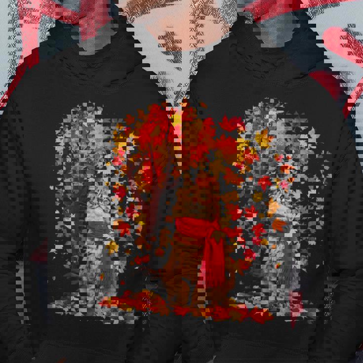 秋 猫 赤いスカーフ 紅葉 かわいい 猫 ママ 滝 パーカー 面白い贈り物