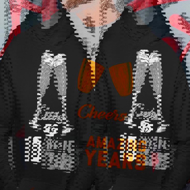 結婚10周年記念ギフト Cheers Amazing Years Married パーカー 面白い贈り物