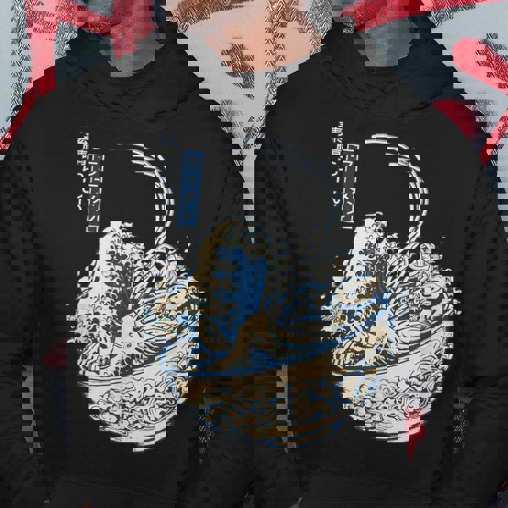 葛飾 北斎 神奈川沖浪裏 有名なヴィンテージアート ラーメン好き ラーメンオタク ラーメン 面白い ネタ ごはん 飯 麺 パーカー 面白い贈り物