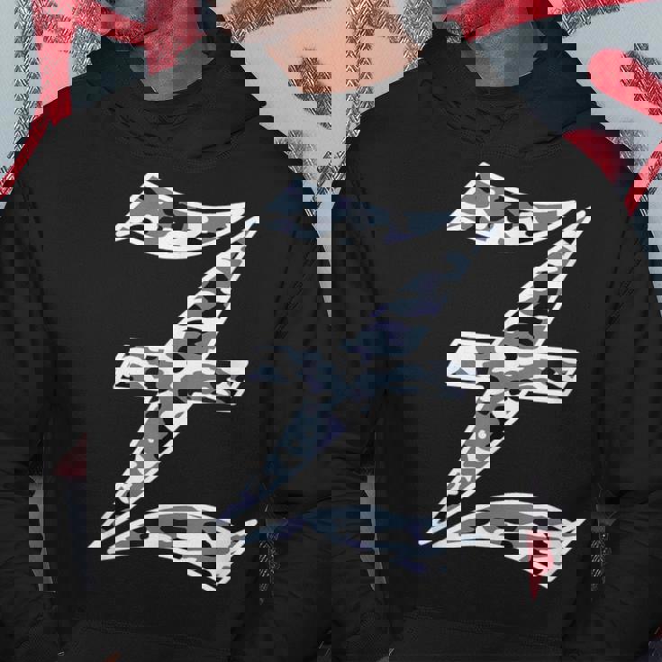 迷彩 アルファベット Z 古英語 大 カリグラフィー 文字 パーカー 面白い贈り物