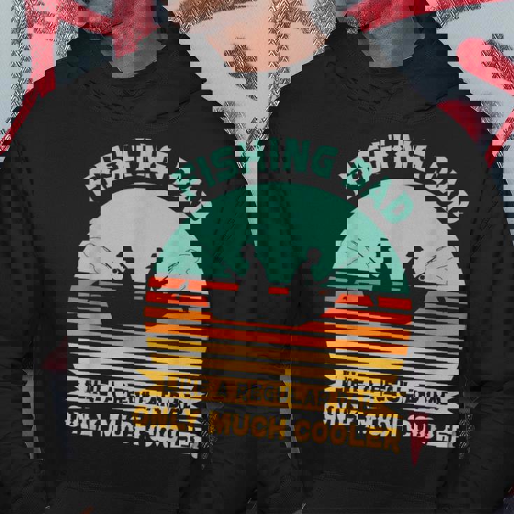 釣りバカ日誌 普通のパパよりカッコイイ！？ おとっつぁん フィッシャー 父 魚 フィッシング パーカー 面白い贈り物