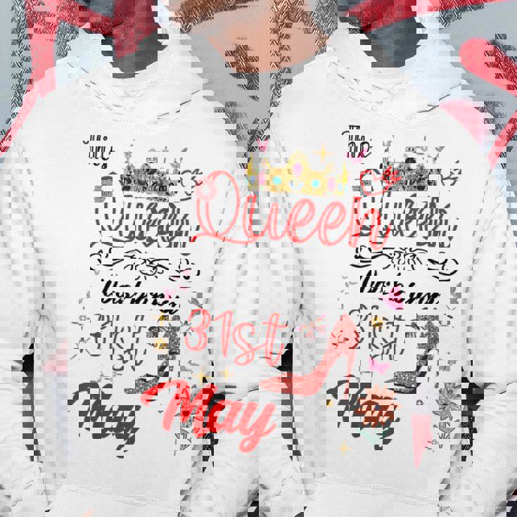 5月31日 誕生日 この女王は5月31日に生まれました パーカー 面白い贈り物