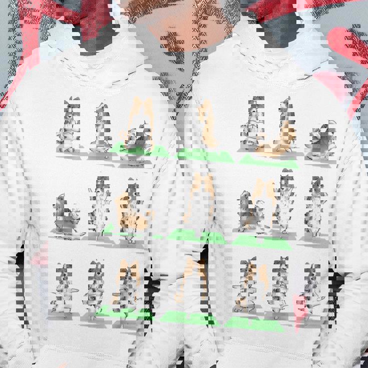 Shetland シープドッグ シェルティ 犬 ヨガ ポーズ ワークアウト エクササイズ パーカー 面白い贈り物