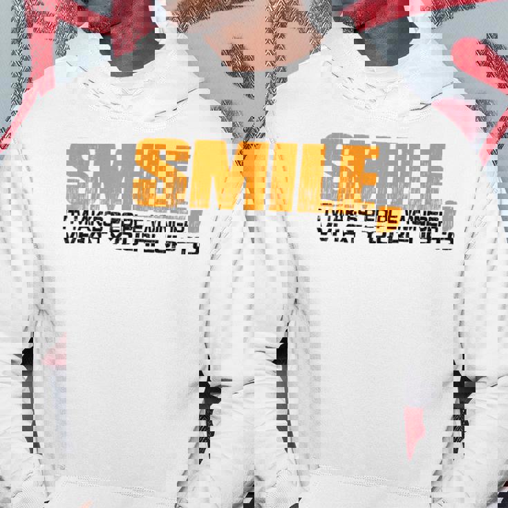 Smile It Makes People Wonder What You're Up To パーカー 面白い贈り物