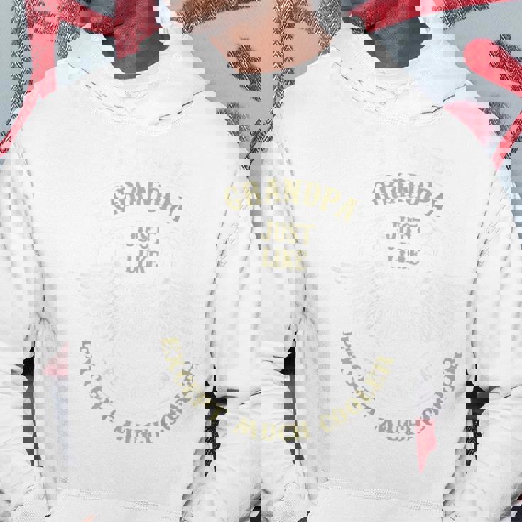 バックプリント おじいちゃんみたいだけどかっこいいバイカーのおじいちゃん パーカー 面白い贈り物