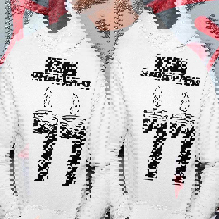 この身体７７年目 まだまだ行くぜ ７７歳 喜寿祝い 長寿祝い おもしろ 喜寿 パーカー 面白い贈り物