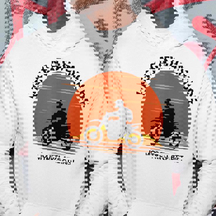 アドベンチャー バイク おもしろ ツーリング 人生は冒険だ オフロードバイクバイク イラスト パーカー 面白い贈り物