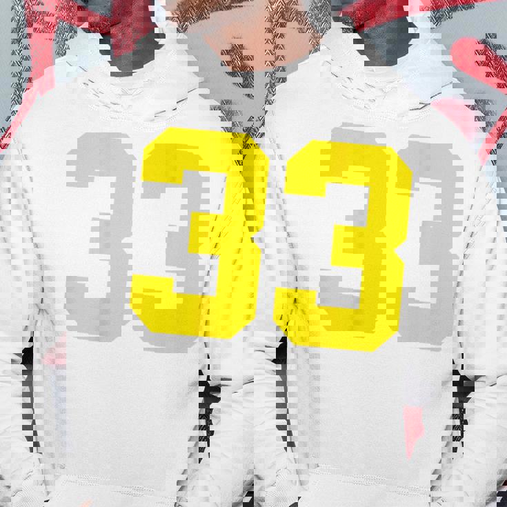 イエローナンバー33 背面 スポーツチーム ジャージ番号 パーカー 面白い贈り物