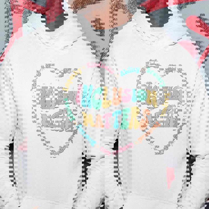 インクルージョン マターズ 自閉症 意識 スピード 教師 優しさ 長袖tシャツ パーカー 面白い贈り物