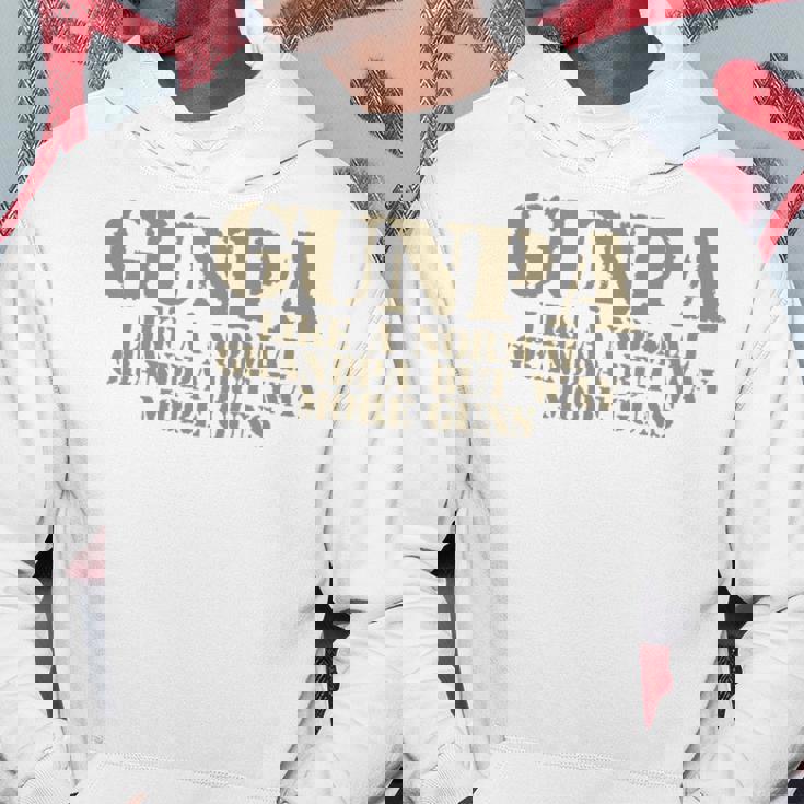 ガンパ 普通のおじいちゃん軍隊 銃好きのおじいちゃん 長袖tシャツ パーカー 面白い贈り物