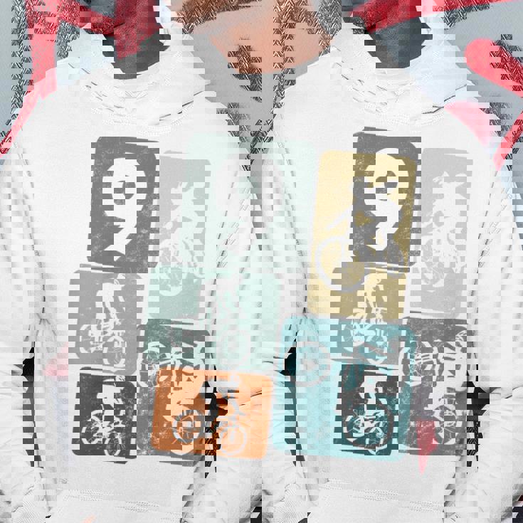 キッズ 9歳の男の子サイクリスト9歳の誕生日バイクマウンテンバイク パーカー 面白い贈り物