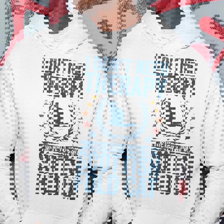 セラピーは要らない、スコティッシュ・フォールドの猫を抱きしめて パーカー 面白い贈り物