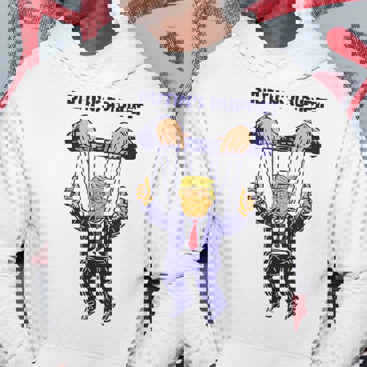 プーチンの操り人形トランプはロシアの資産政治パロディです パーカー 面白い贈り物