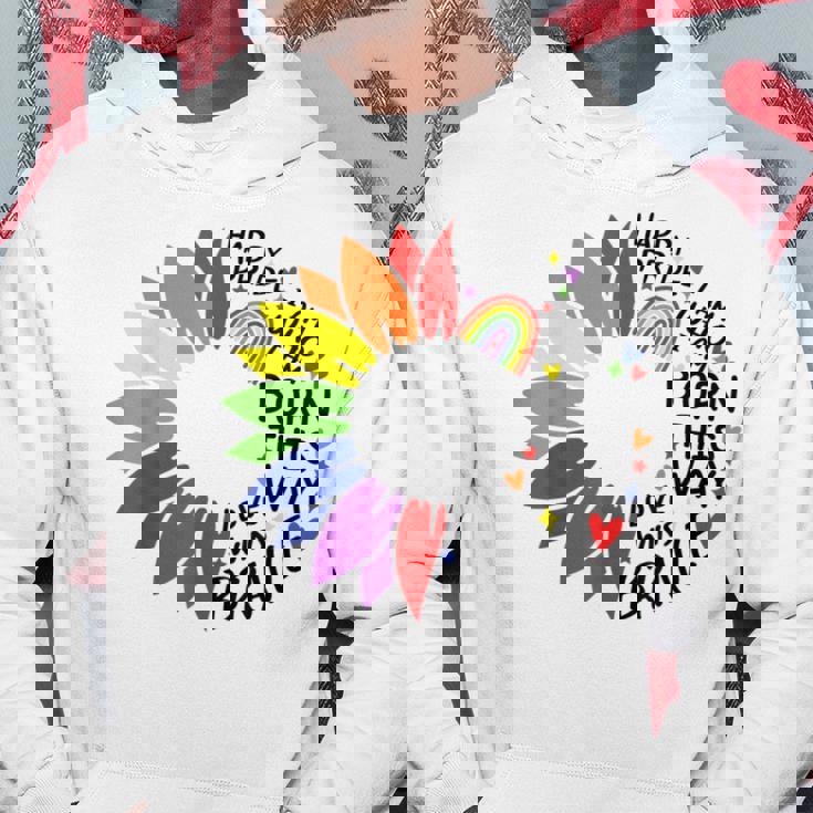 レインボー ヒマワリ ハッピー プライド パーカー 面白い贈り物