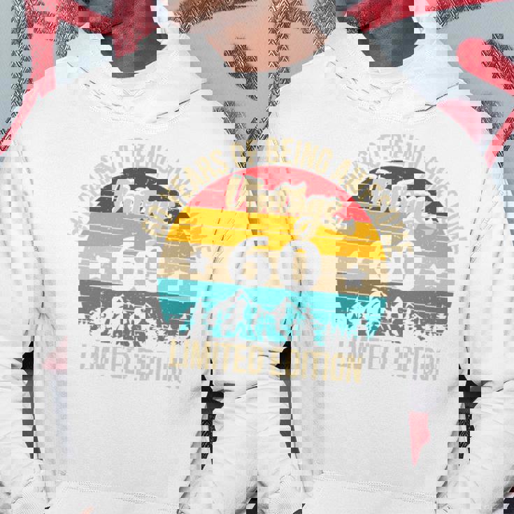 レトロ ヴィンテージ 60歳 誕生日プレゼント 60年間の素晴らしさ 長袖tシャツ パーカー 面白い贈り物