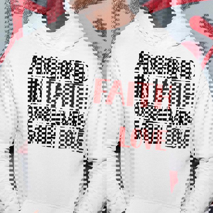 愛にあふれた信仰に定着するキリスト教バレンタイン。 パーカー 面白い贈り物