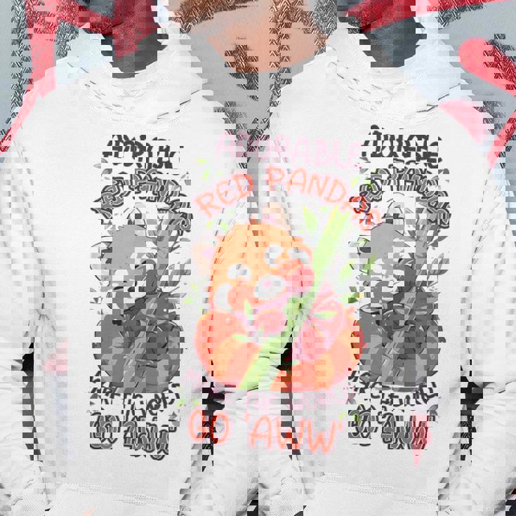 愛らしいレッサーパンダが世界を「Aww」にします。 パーカー 面白い贈り物