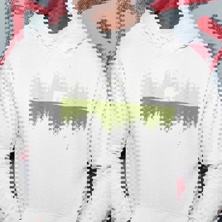 木 反射 クマ 野生動物 森 自然 動物 アウトドア パーカー 面白い贈り物