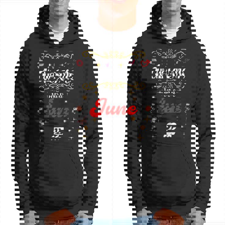 6月22日の誕生日に生まれた素晴らしい花と蝶。 パーカー