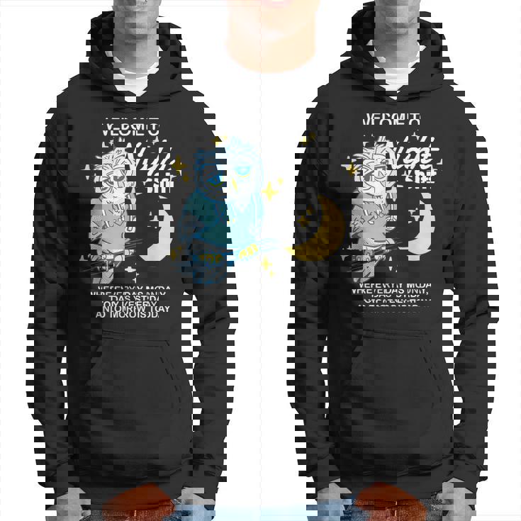 Willkommen Zur Nacht Arbeit Wo Jeder Tag Ein Monday Ist パーカー