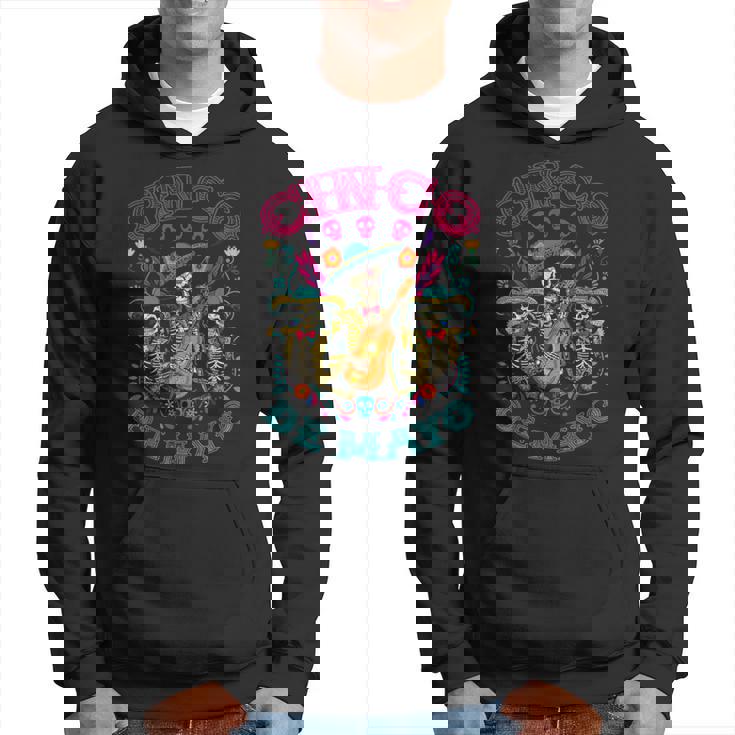 シンコ・デ・マヨ ギターを弾く骸骨 メキシコ・フィエスタ パーカー