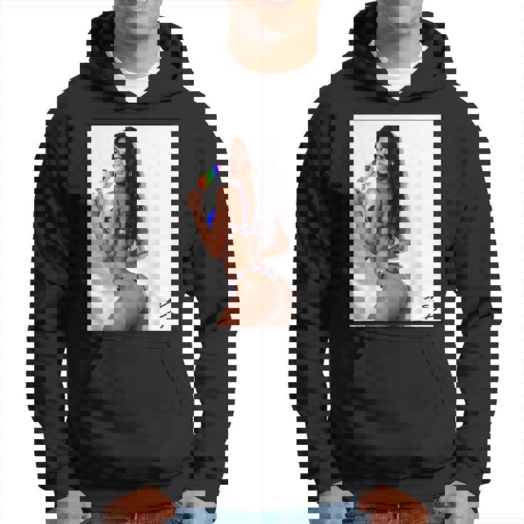 セクシーガールグラフィックtシャツ アイスポップのセクシーなラティーナブーティーガール。 パーカー