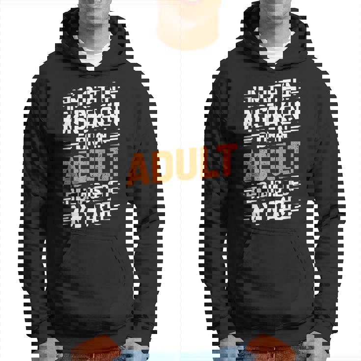 年齢のせいでよく大人と間違われる パーカー