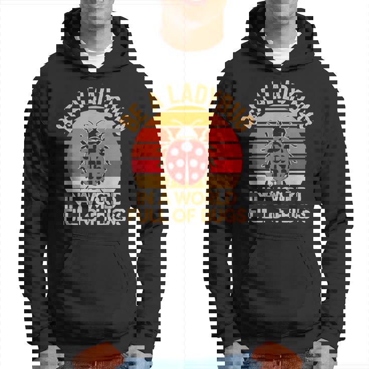 虫だらけの世界でてんとう虫になろう レトロなてんとう虫 パーカー