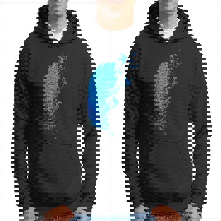 青い羽と鳥が飛んでいる青い羽 キュートでスタイリッシュ パーカー