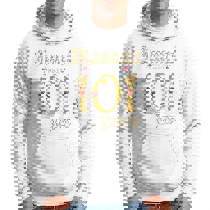 101歳の101歳の誕生日パーティの女王に祝福 長袖tシャツ パーカー