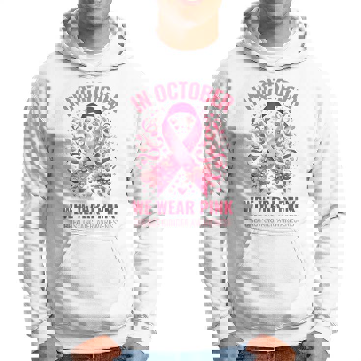 10月にはピンクリボンデザインの乳がんウォークを着用 パーカー