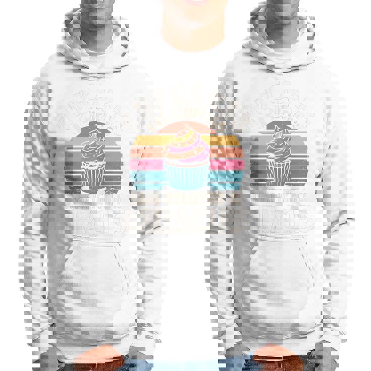 カップケーキは奇跡を信じたマフィンです レトロカップケーキ 長袖tシャツ パーカー