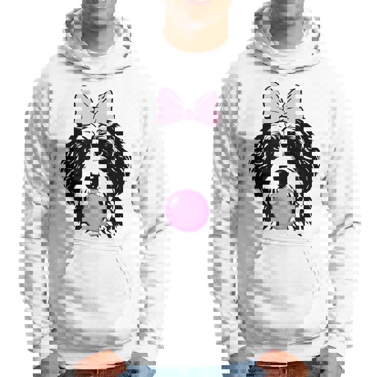 バブルガムを持つバーネドゥードル犬 パーカー