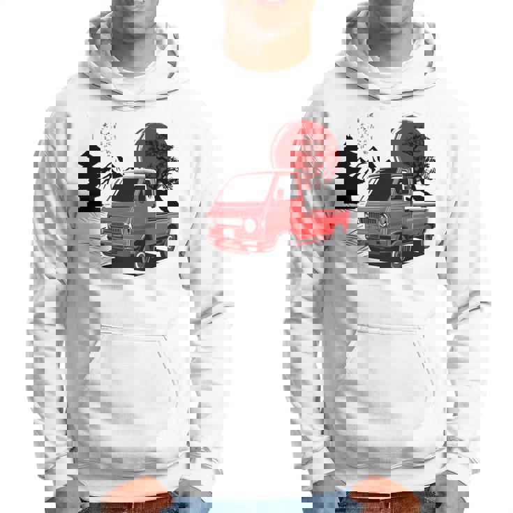 レトロな赤いミニトラックと日本の夕日。 長袖tシャツ パーカー